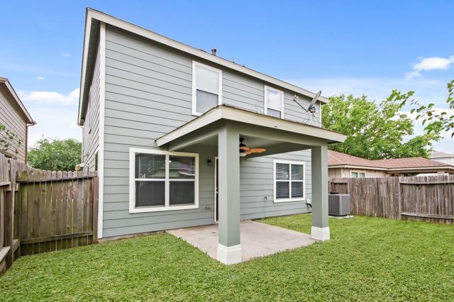 255 Silky Leaf Drive, Houston, TX 77073
