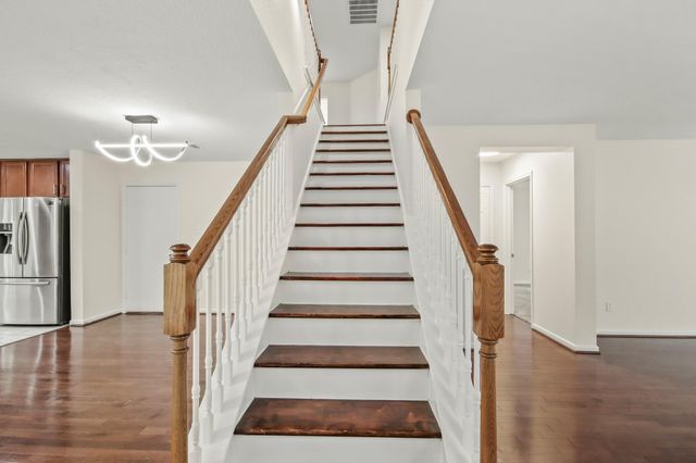 255 Silky Leaf Drive, Houston, TX 77073