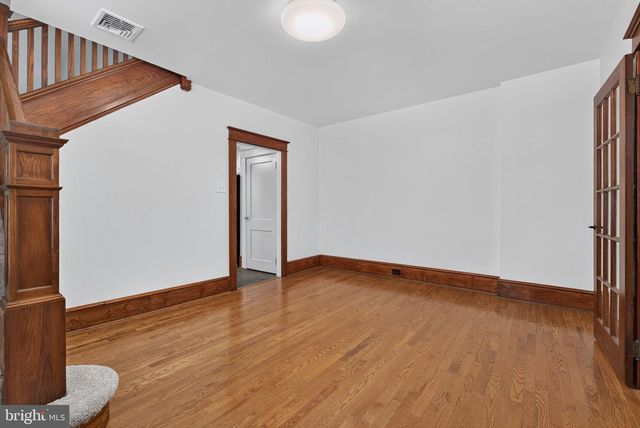 604 CHESTNUT ST, Columbia, PA 17512