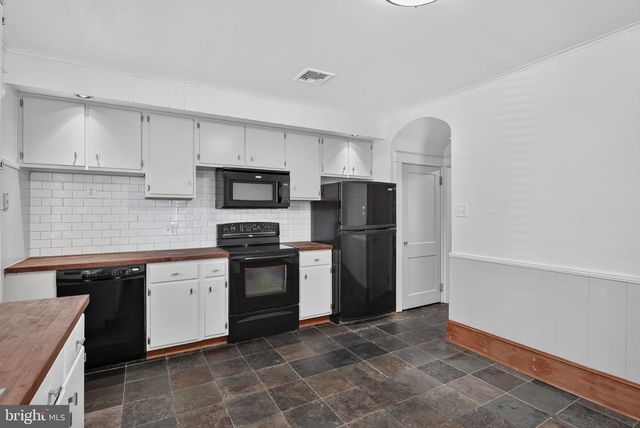 604 CHESTNUT ST, Columbia, PA 17512