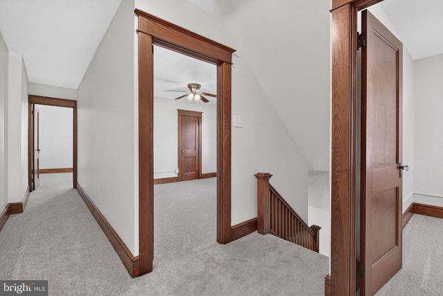 604 CHESTNUT ST, Columbia, PA 17512