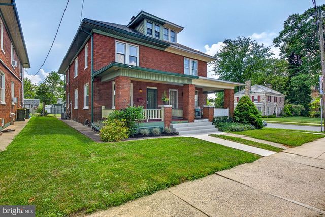 604 CHESTNUT ST, Columbia, PA 17512