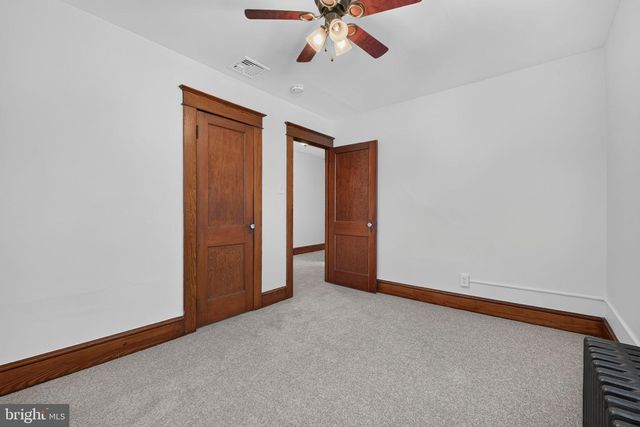 604 CHESTNUT ST, Columbia, PA 17512