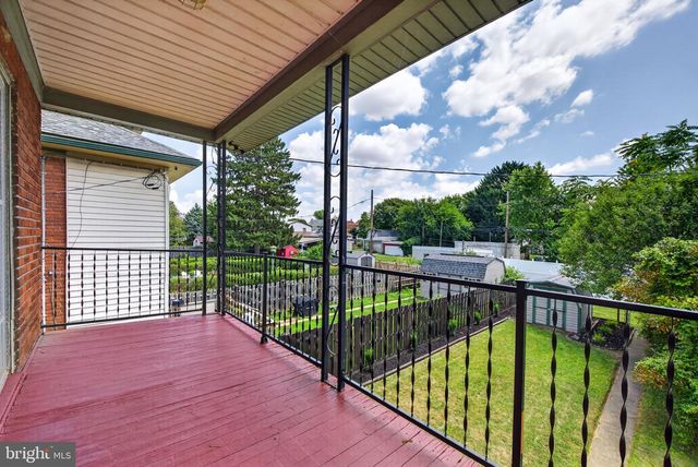 604 CHESTNUT ST, Columbia, PA 17512