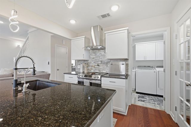 404 Hacienda Drive, Pottsboro, TX 75076