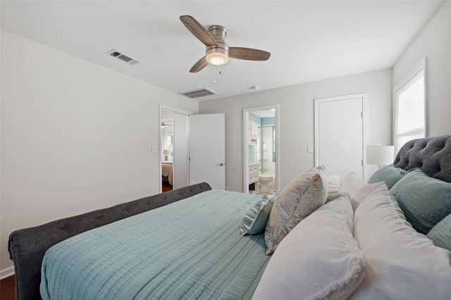 404 Hacienda Drive, Pottsboro, TX 75076