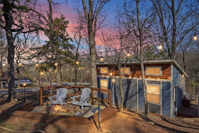 404 Hacienda Drive, Pottsboro, TX 75076