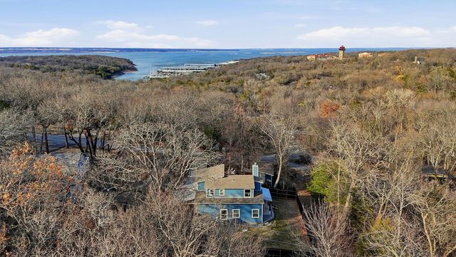 404 Hacienda Drive, Pottsboro, TX 75076