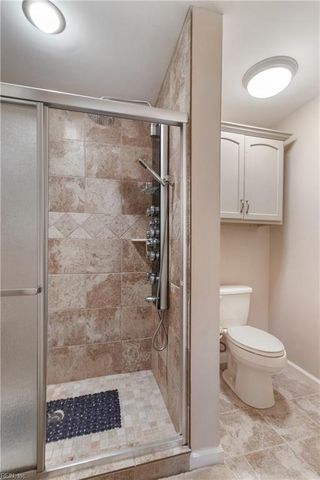 407 Harbour Pt Apt 204, Virginia Beach, VA 23451