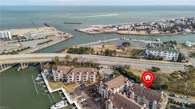 407 Harbour Pt Apt 204, Virginia Beach, VA 23451