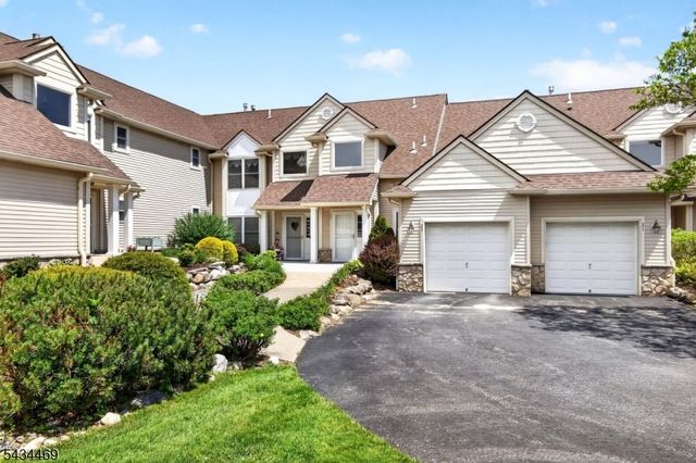 23 Caleb Ct, Hardyston Twp., NJ 07419