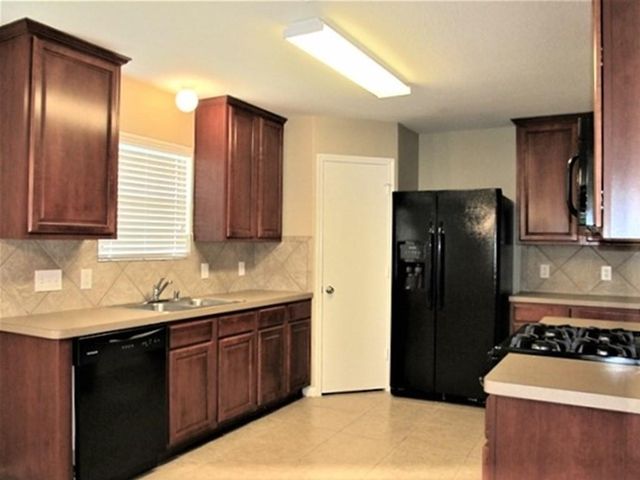 21655 Falvel Lake Drive, Spring, TX 77388