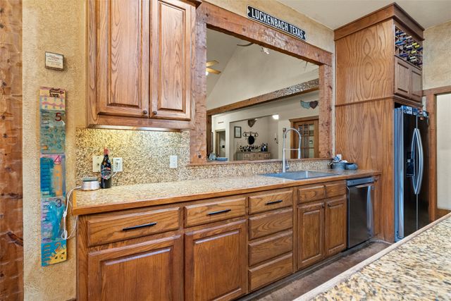 1561 Saint Andrews Drive, Red Oak, TX 75154