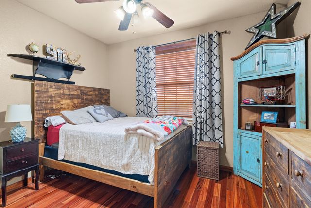 1561 Saint Andrews Drive, Red Oak, TX 75154