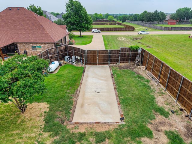 1561 Saint Andrews Drive, Red Oak, TX 75154
