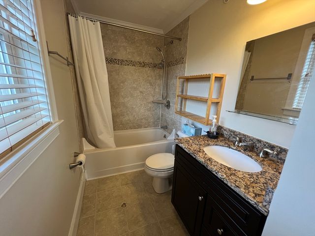 159 Willard St 7, Quincy, MA 02169