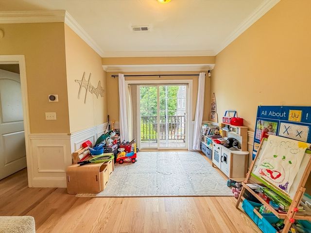 159 Willard St 7, Quincy, MA 02169
