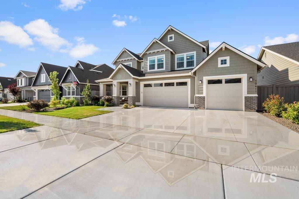 10411 Hazy Glen Dr, Nampa, ID 83687