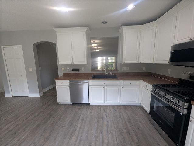 6202 GANNETDALE DRIVE, Lithia, FL 33547