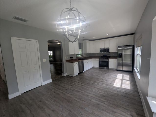 6202 GANNETDALE DRIVE, Lithia, FL 33547