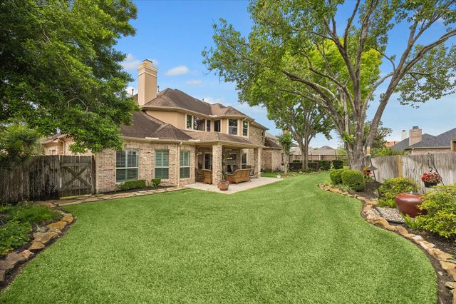 13610 Lakeshore Way Court, Houston, TX 77077