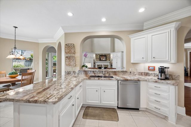 13610 Lakeshore Way Court, Houston, TX 77077