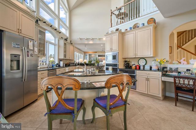 46 BOATSWAIN DR, Berlin, MD 21811