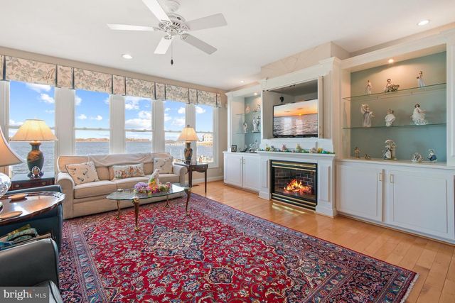 46 BOATSWAIN DR, Berlin, MD 21811