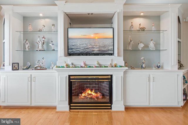 46 BOATSWAIN DR, Berlin, MD 21811