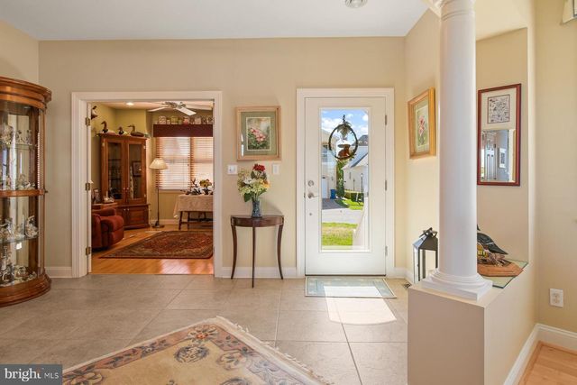 46 BOATSWAIN DR, Berlin, MD 21811