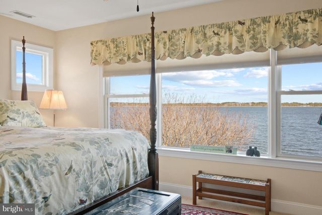 46 BOATSWAIN DR, Berlin, MD 21811