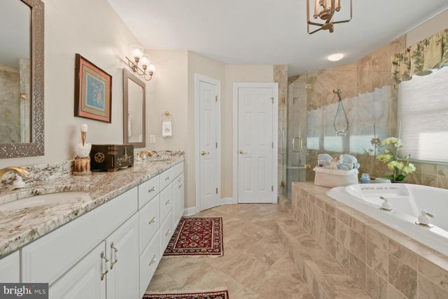 46 BOATSWAIN DR, Berlin, MD 21811