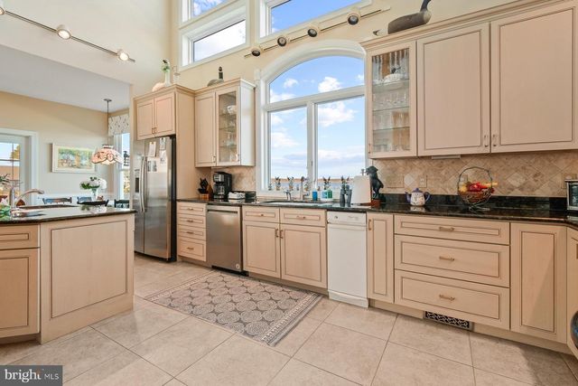 46 BOATSWAIN DR, Berlin, MD 21811