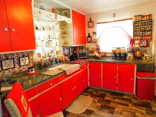 4960 Pine Drive, Excelsior Twp, MI 49646