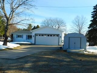 4960 Pine Drive, Excelsior Twp, MI 49646
