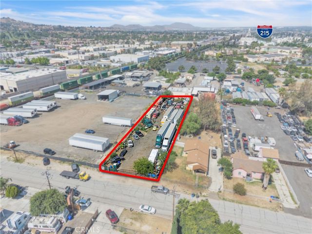 2350 S Artesia, San Bernardino, CA 92408