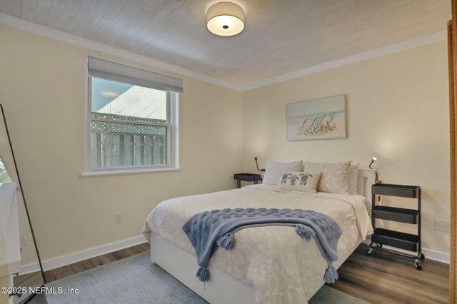 1721 S 2ND Street S, Jacksonville Beach, FL 32250