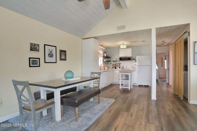 1721 S 2ND Street S, Jacksonville Beach, FL 32250