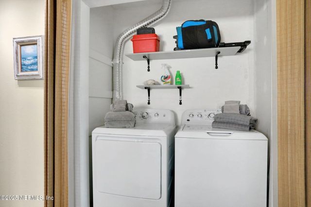 1721 S 2ND Street S, Jacksonville Beach, FL 32250