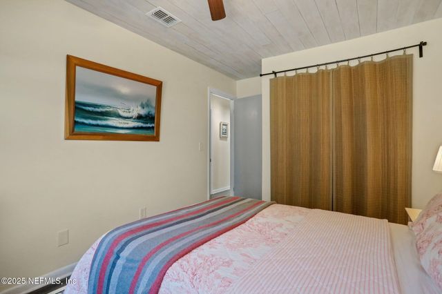 1721 S 2ND Street S, Jacksonville Beach, FL 32250