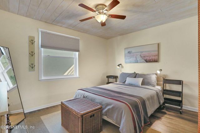 1721 S 2ND Street S, Jacksonville Beach, FL 32250