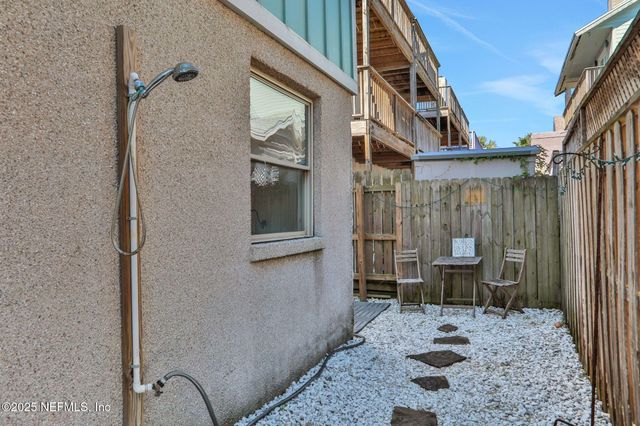 1721 S 2ND Street S, Jacksonville Beach, FL 32250