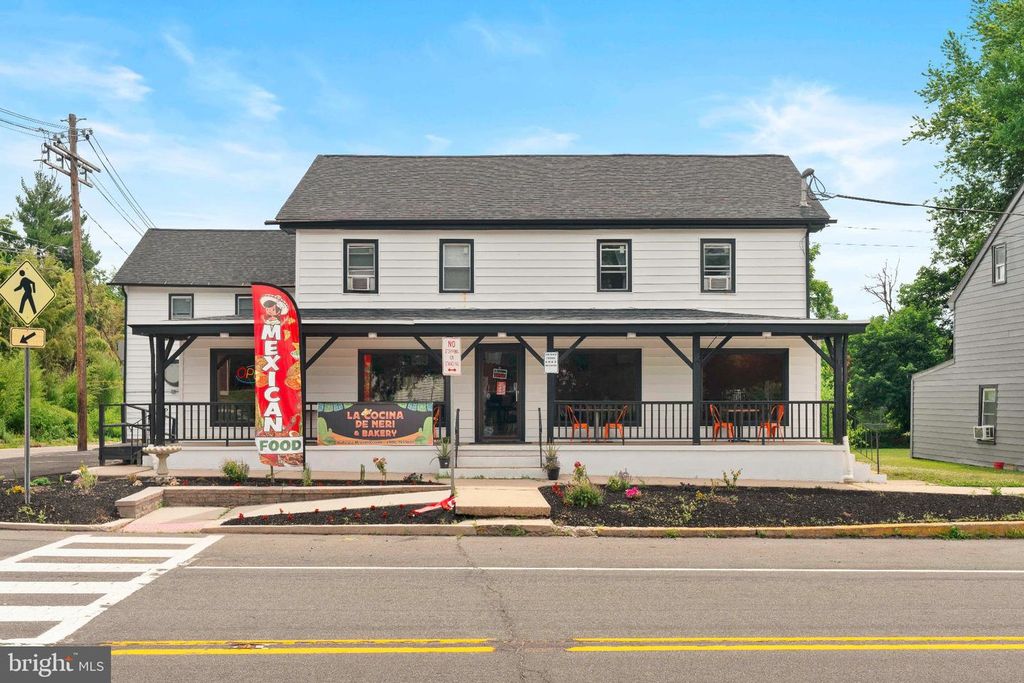 28 JOHN RINGO RD, RINGOES, NJ 08551 — exterior