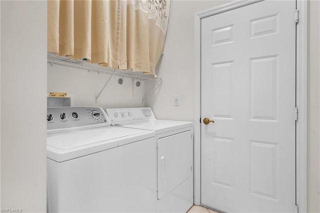 1610 Clermont DR # 104, Naples, FL 34109