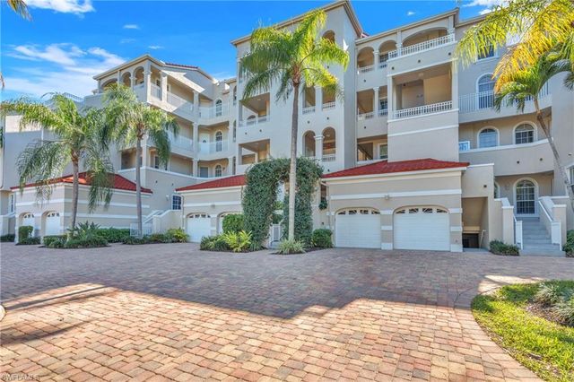 1610 Clermont DR # 104, Naples, FL 34109