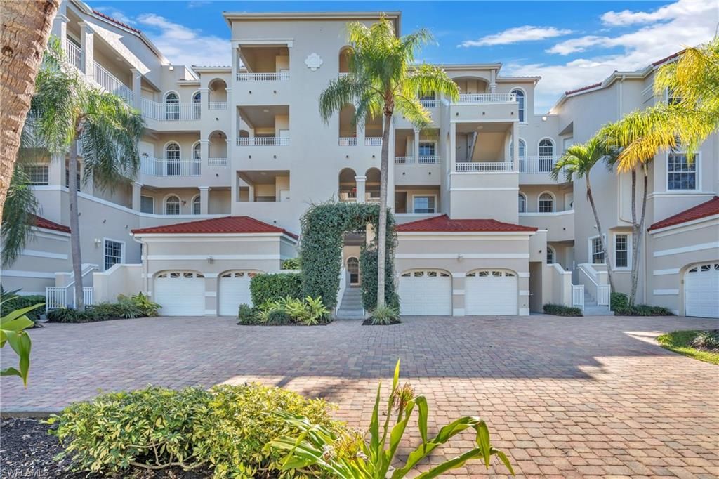 1610 Clermont DR # 104, Naples, FL 34109