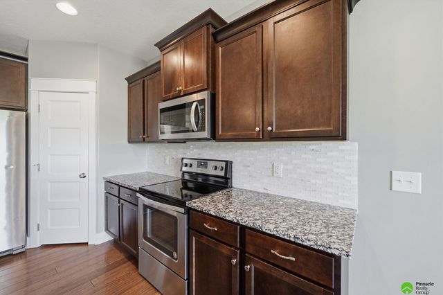 9515 Friedman Street, Lincoln, NE 68516