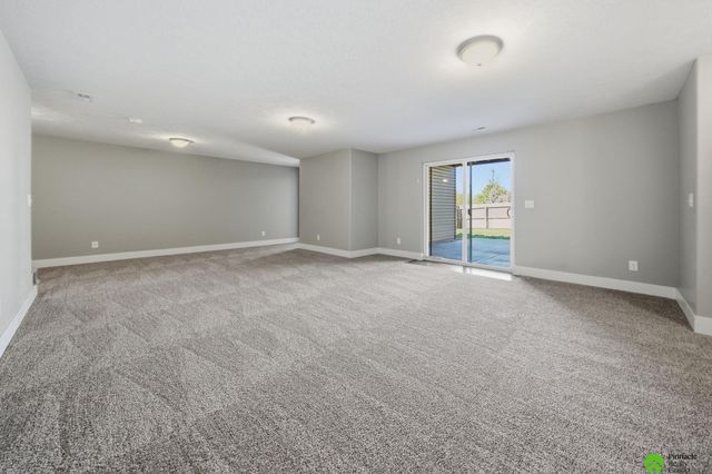 9515 Friedman Street, Lincoln, NE 68516