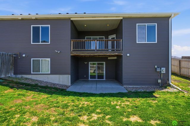 9515 Friedman Street, Lincoln, NE 68516