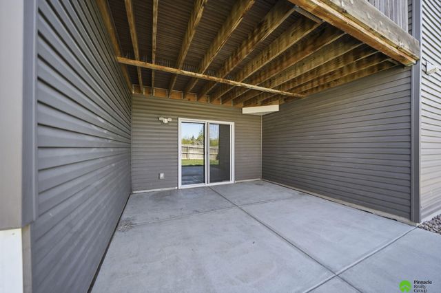 9515 Friedman Street, Lincoln, NE 68516